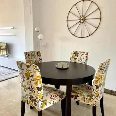 Calanova Seagolf, 2-bed, 2-bath In Beach/golf Area * Mijas